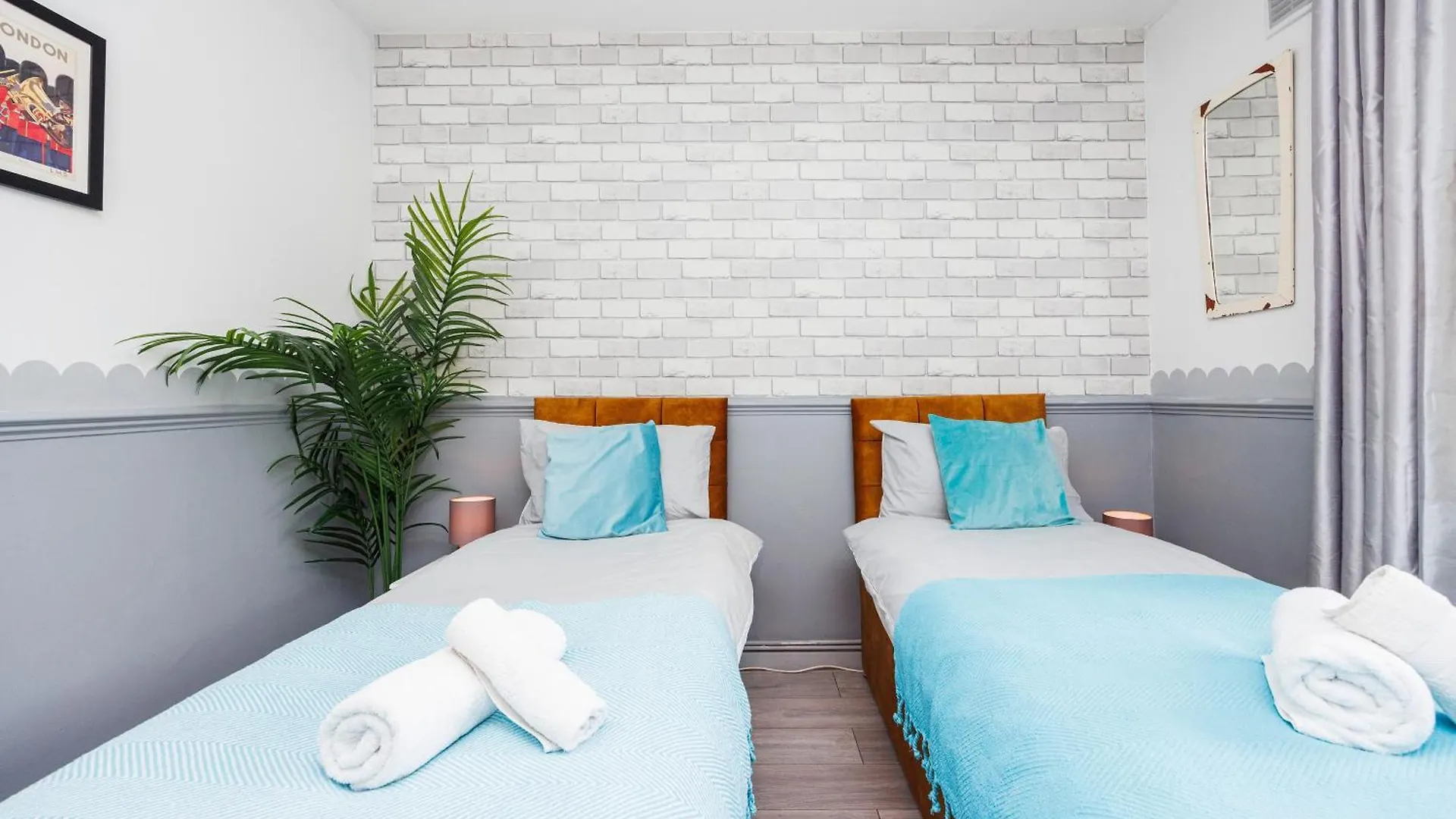 Spacious 2-Bedroom Apartment With Terrace, Garden Views & Free Wifi Near Olympic Stadium London